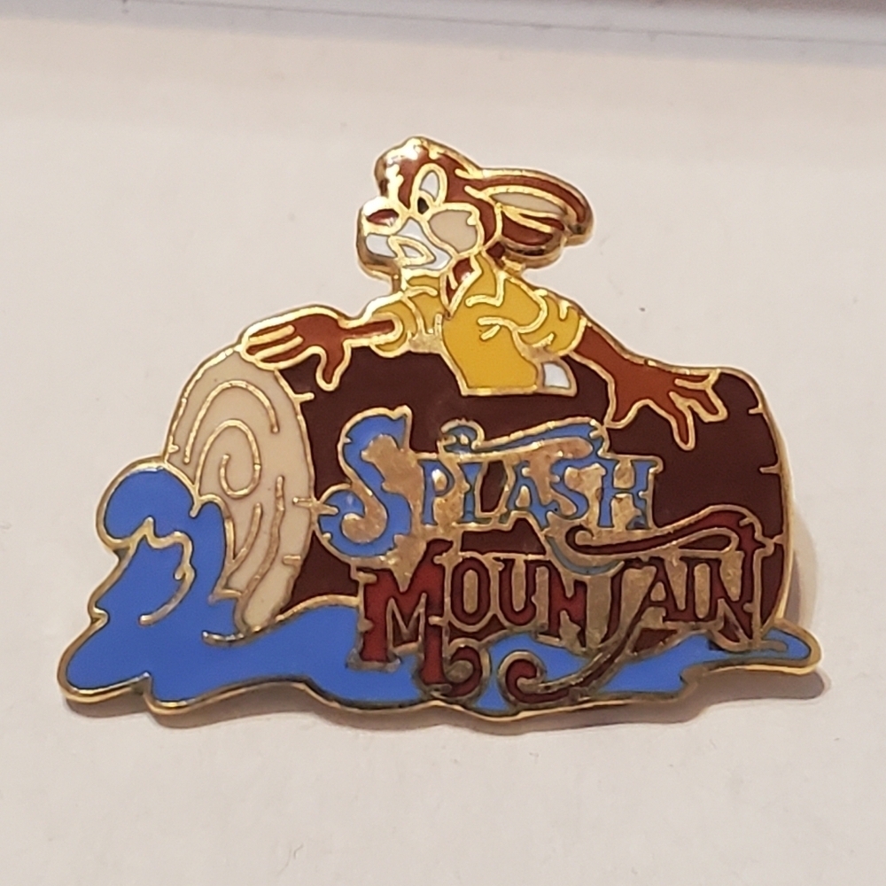 Walt Disney World Splash Mountain Attraction Brer Rabbit 90s Vintage Pin